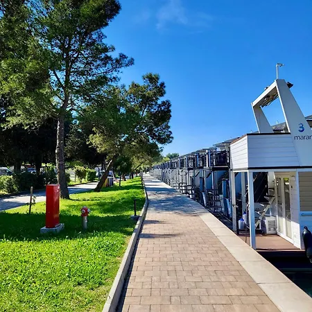 Modern Floating - Hausboot Seaesta - Rooftop Jacuzzi Terrace & Marina Views Holiday home Portoroz