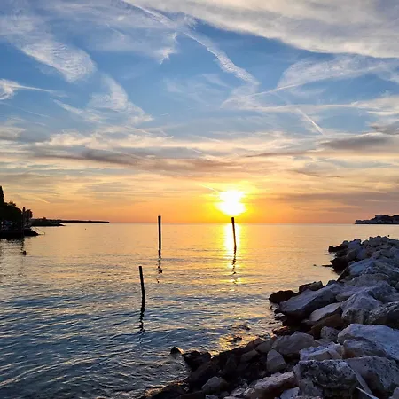 度假居 Floating Sea House Seaesta