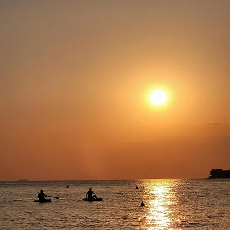 Floating Sea House Seaesta 度假居 *