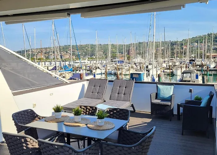 Floating Sea House Seaesta Tatil Evi *