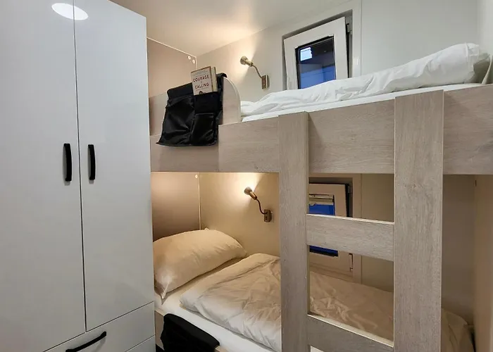 Floating Sea House Seaesta *