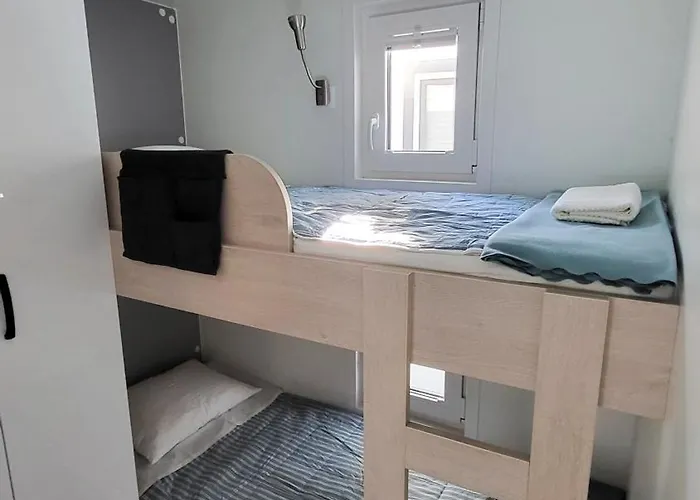 Floating Sea House Seaesta *