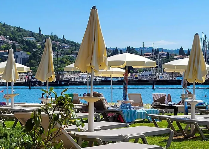 Floating Sea House Seaesta Portorož