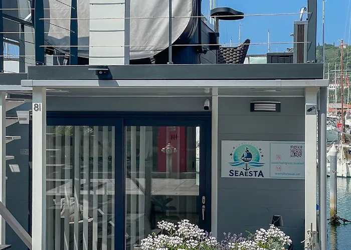 Floating Sea House Seaesta Tatil Evi